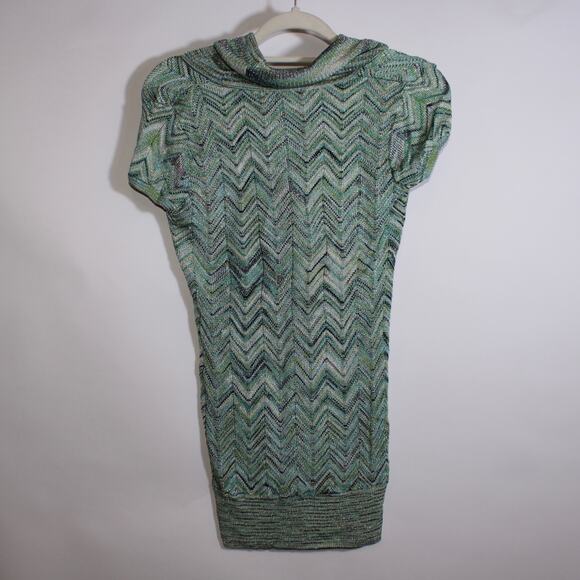 Y2K INC International Concepts Green Chevron Knitted Mini Dress With A Cowl Neck - Picture 2 of 4